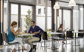 Adagio Access Paris Clichy Aparthôtel